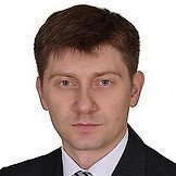 Врач Макаров Денис Николаевич